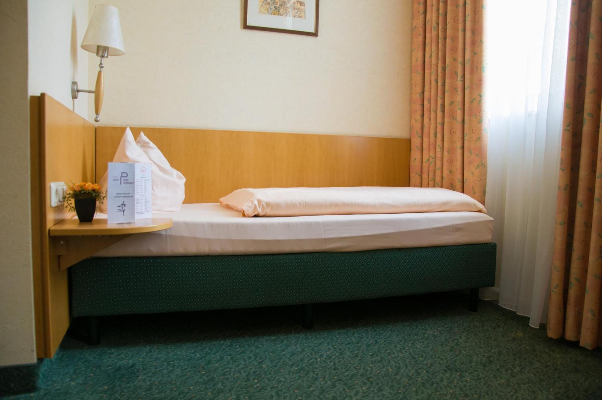 Hotel Domizil Alte Post Püttlingen Habitación foto